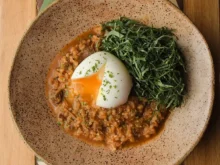 Ver mais: Descubra o que é gastronomia sazonal e como ingredientes, clima e estações do ano transformam os sabores dos Campos de Cima da Serra.